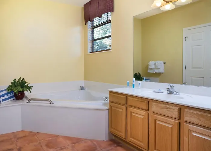 2br 2ba King Balcony Sedona